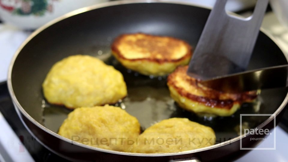 Оладьи из тыквы и яблок - Шаг 9