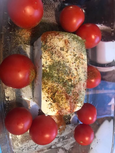 Курица в соусе из Феты - Шаг 1