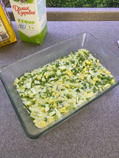 Заливной пирог с луком и яйцами. - Шаг 4