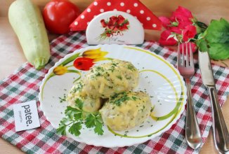 Куриные котлеты с кабачком в духовке