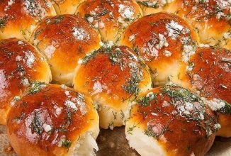 Пампушки с чесноком к борщу👍🏼