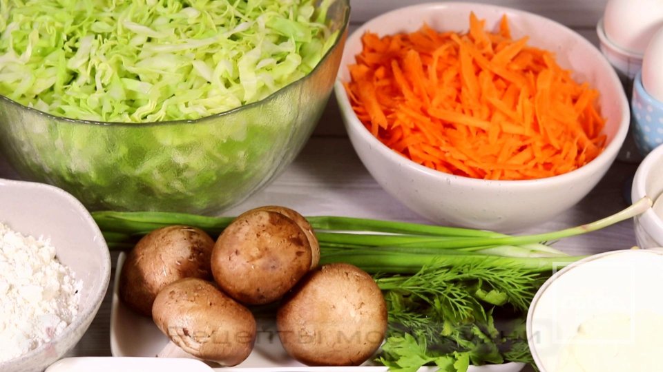 Запеканка из молодой капусты - Шаг 1