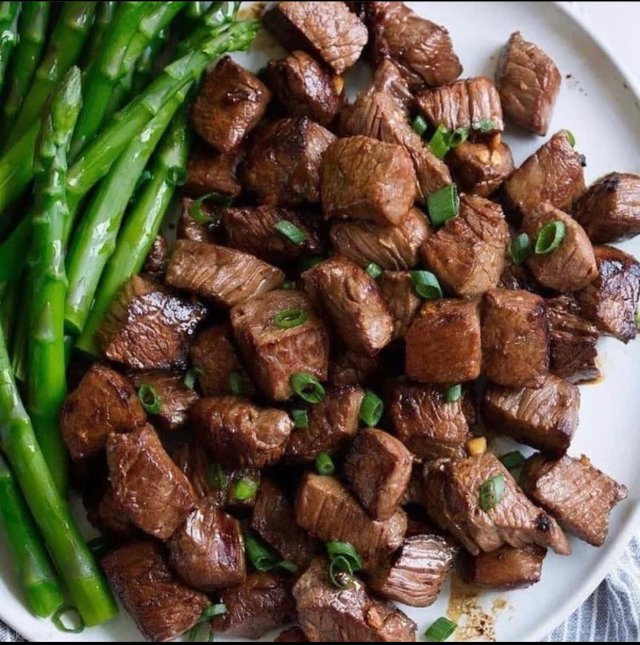 Говядина с чесноком и мёдом 🥩