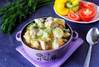 Тушеная картошка с куриным филе в кастрюле 🥔