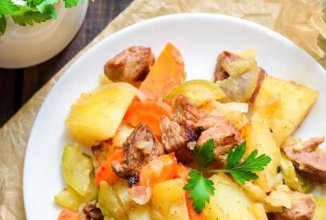 Говядина с картошкой и кабачками в рукаве🥔