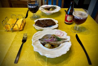 Маринованная мойва в пряностях