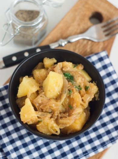 Картофель томленый с луком 🧅 - Шаг 1