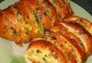Запечённый батон с сыром и чесноком 🧄