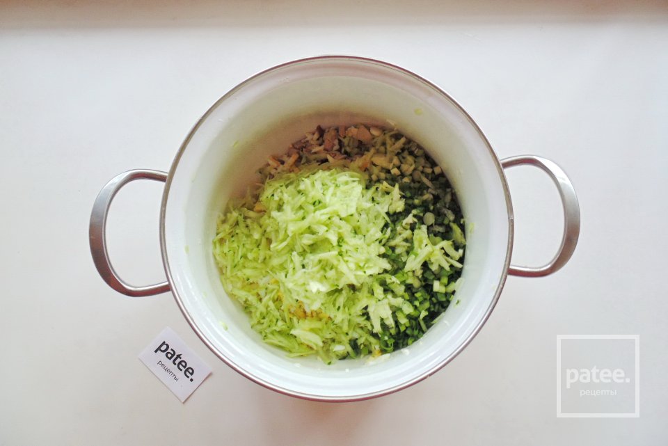 Тертая окрошка на кефире - Шаг 6