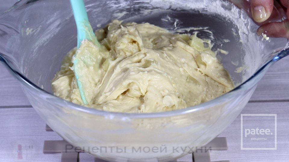 Кекс с ананасом и кокосовой стружкой - Шаг 5