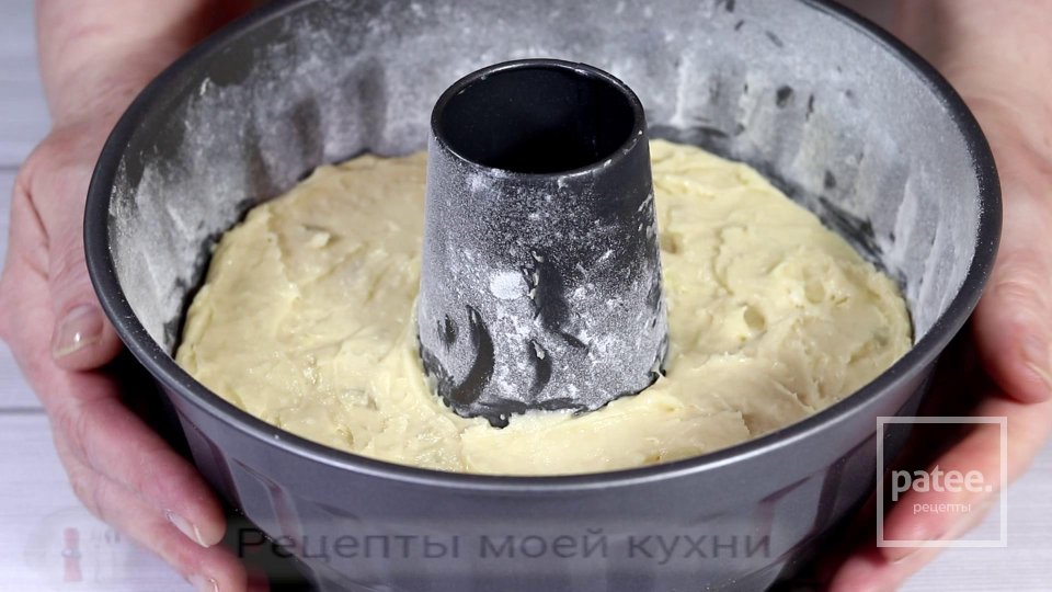 Кекс с ананасом и кокосовой стружкой - Шаг 6