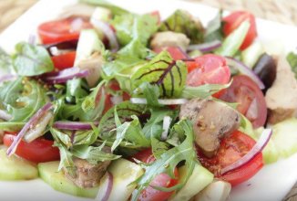 Салат из рукколы с печенью трески 🥗