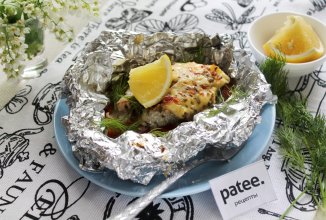 Стейки горбуши запеченные в фольге с морковью и сыром