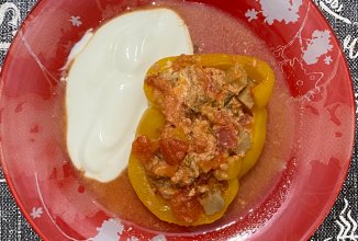 Перец 🫑 фаршированный баклажаном  🍆 в томатном соусе 🍅