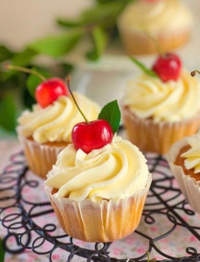 Капкейки с черешней и сливочным кремом 🧁 - Шаг 13