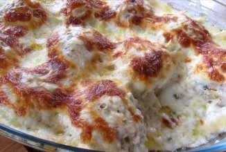 Картофельно-мясные котлеты в сырном соусе 🧀