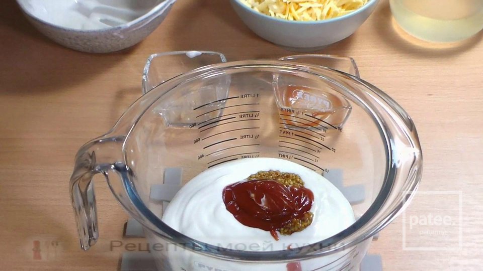 Кабачки с фаршем в духовке в сметанном соусе - Шаг 2