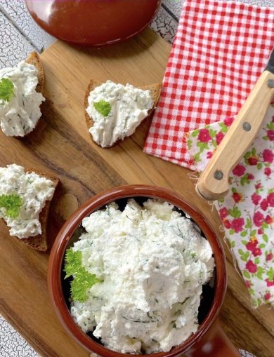 Творожный сыр с зеленью 🧀 - Шаг 1