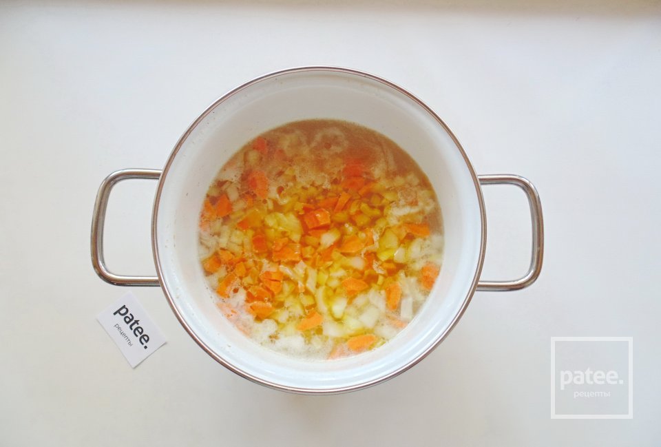 Рассольник с булгуром и сардельками - Шаг 7