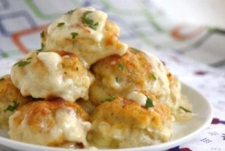 Куриные шарики в сливочном соусе 🍗
