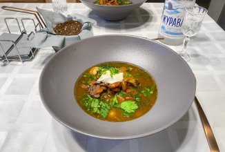 Фасолевый суп с белыми грибами