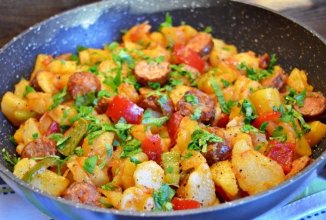 Картофель с колбасой по-охотничьи 👍🏼