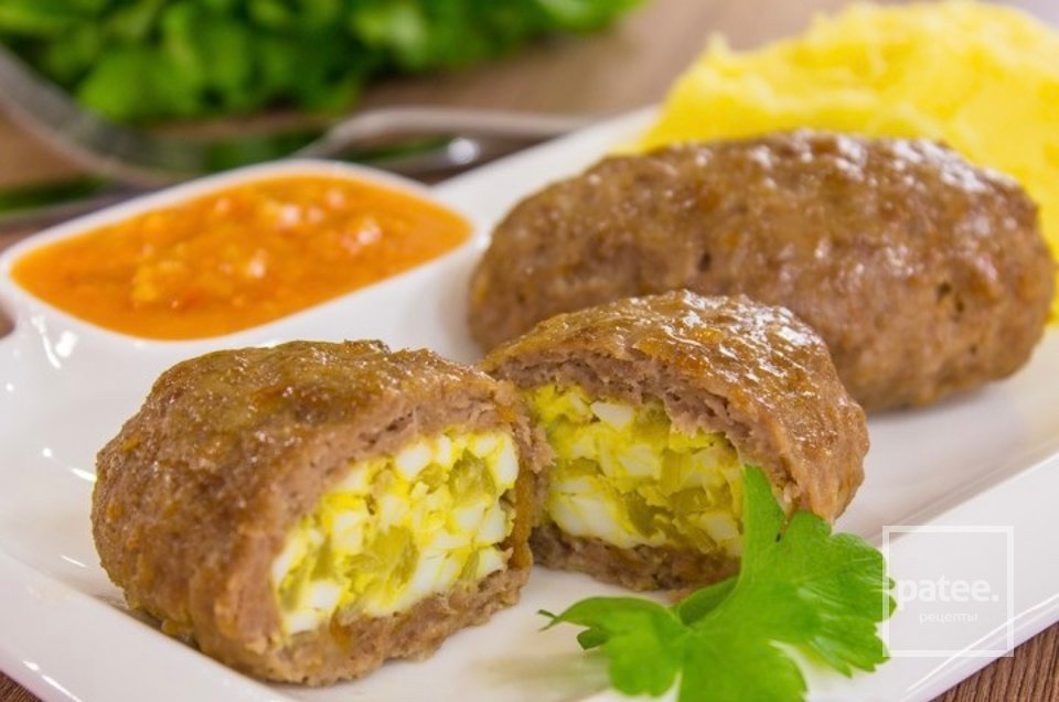 Мясные зразы с луком и яйцом 🥚 - Шаг 1