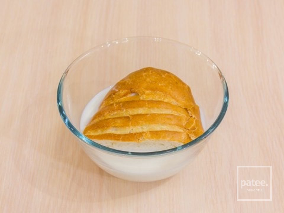 Мясные зразы с луком и яйцом 🥚 - Шаг 6