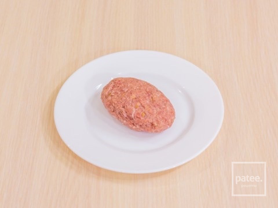Мясные зразы с луком и яйцом 🥚 - Шаг 10