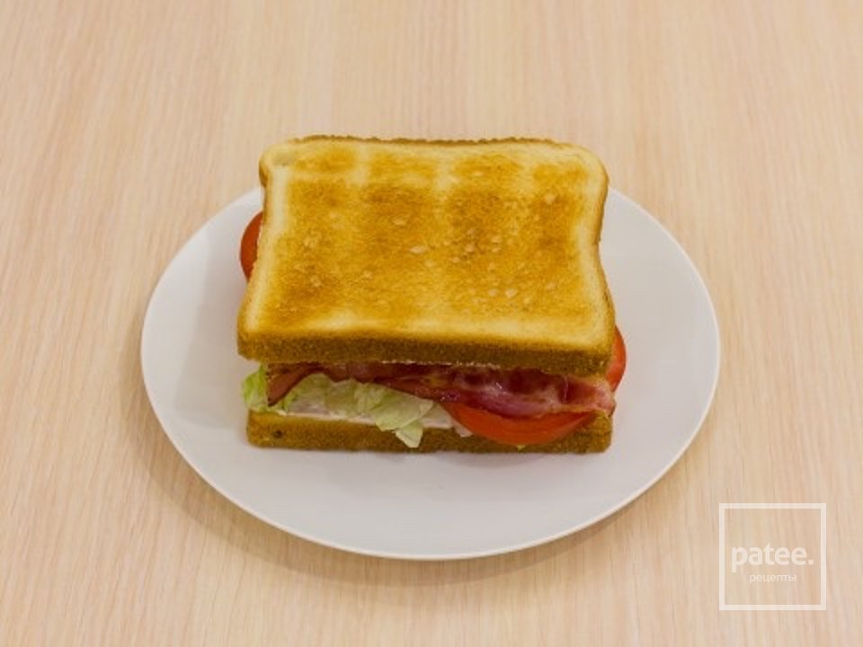 Сендвич с беконом и яичницей 🥪 - Шаг 12