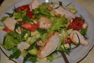 Легкий салат с курицей 🥗