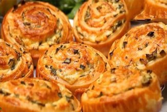 Рулетики с сыром и чесноком 🧄