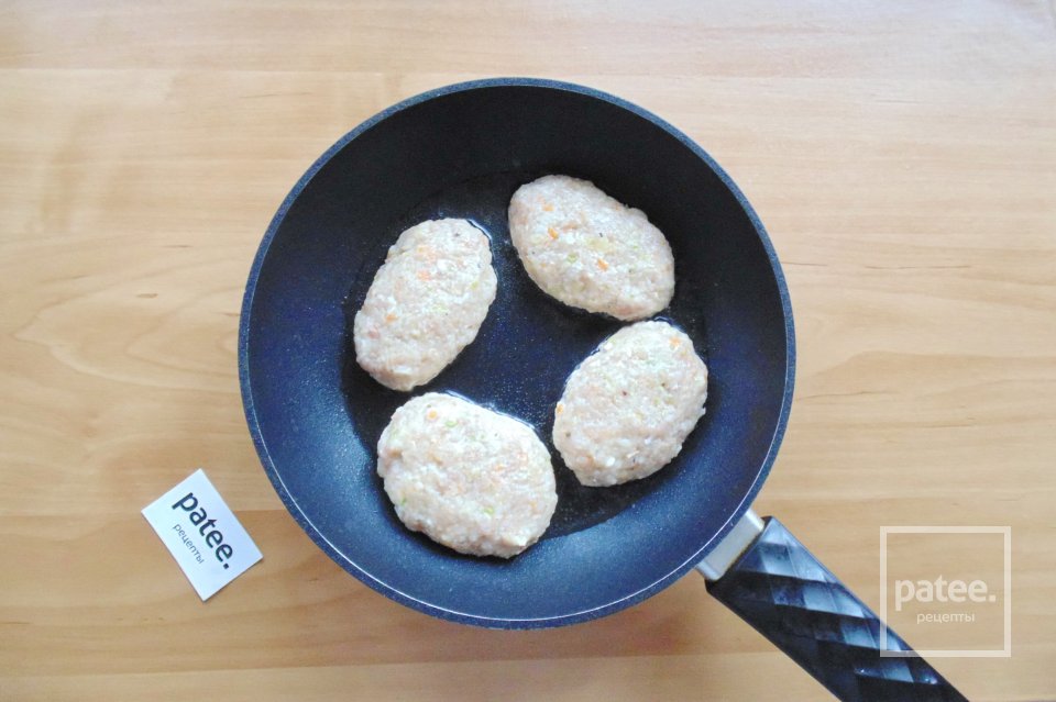 Котлеты с кабачком и картофелем - Шаг 7