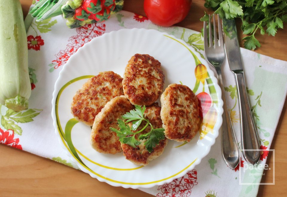 Котлеты с кабачком и картофелем - Шаг 11