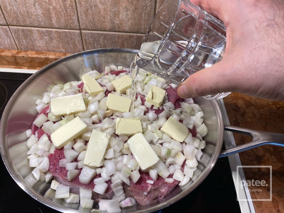 Говядина по-Кремлевски с отварными макаронами и Витаминным салатом - Шаг 6