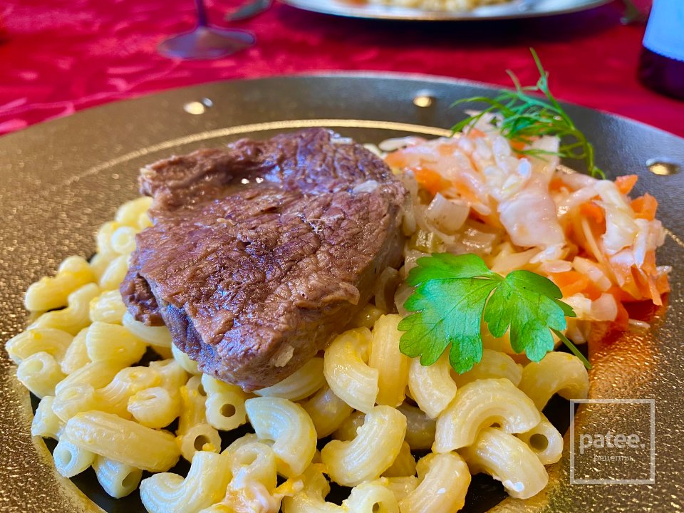 Говядина по-Кремлевски с отварными макаронами и Витаминным салатом - Шаг 18