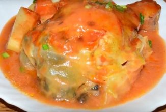 Куриные голени в капустных листьях 🍗