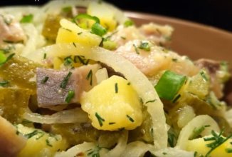 Сытный салат с сельдью 🥗