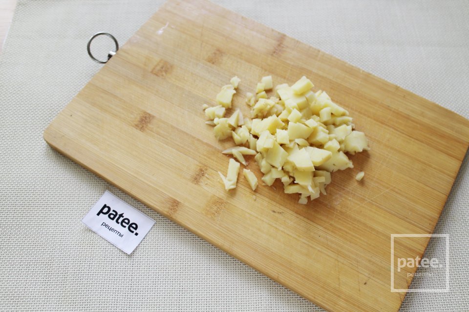 Окрошка на квасе с квашеной капустой - Шаг 2