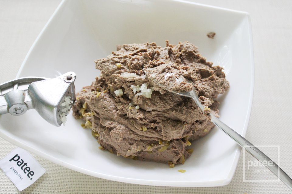 Печеночный паштет с  оливками и чесноком - Шаг 10