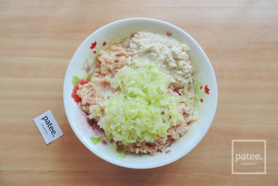 Ленивые голубцы с молодой капустой в сметане - Шаг 4