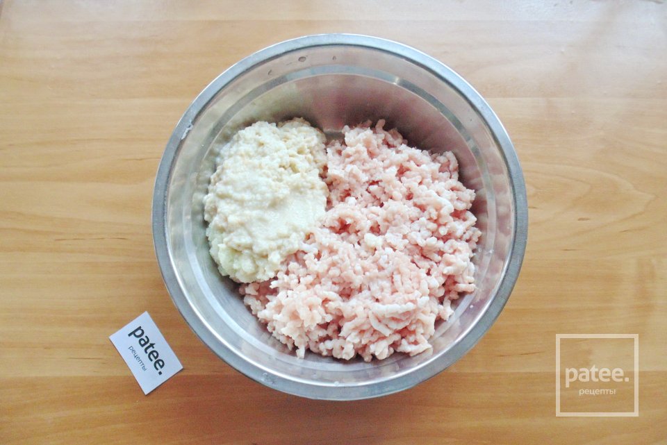 Тефтели из свинины с картофелем - Шаг 3