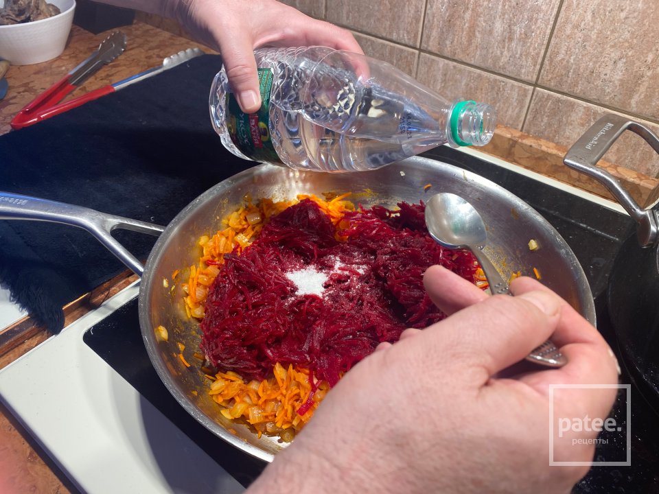 Борщ из утки с черносливом - Шаг 9