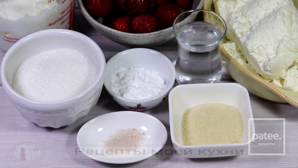 Творожный десерт без выпечки с клубникой - Шаг 1