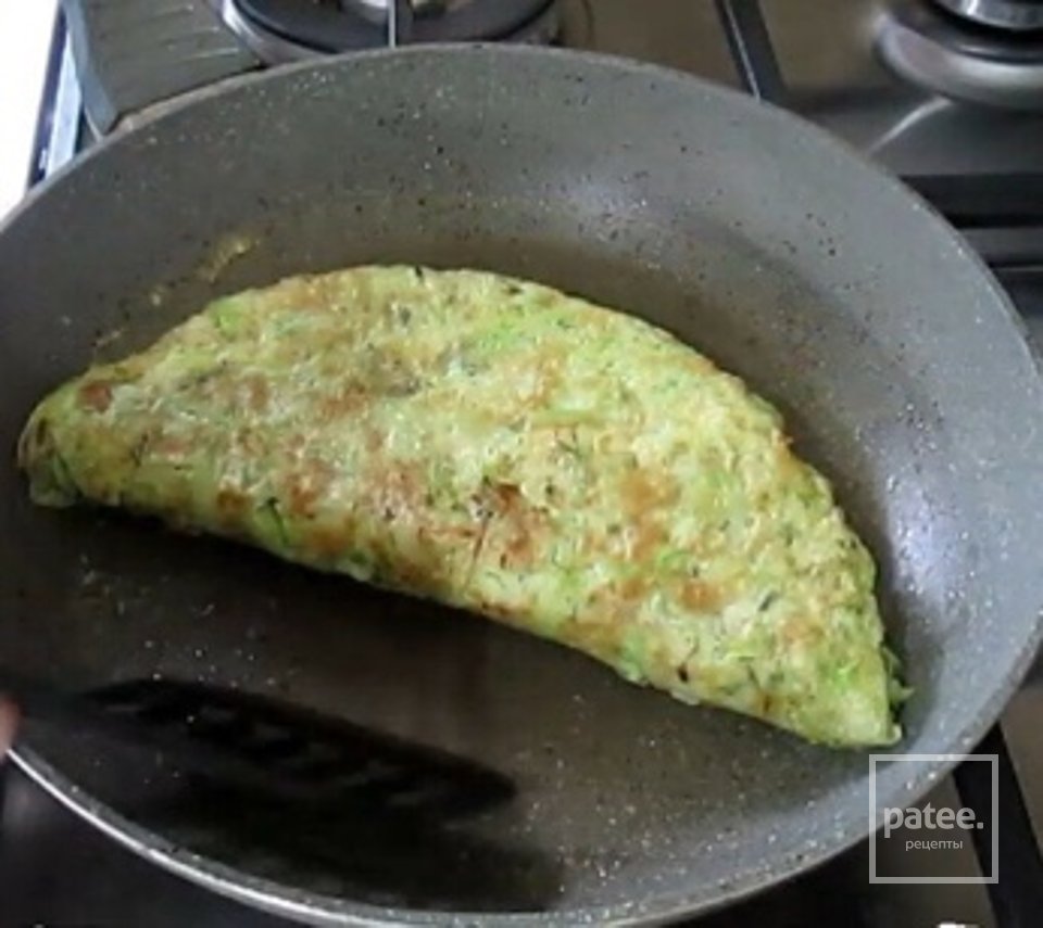 Кабачковые чебуреки - Шаг 1