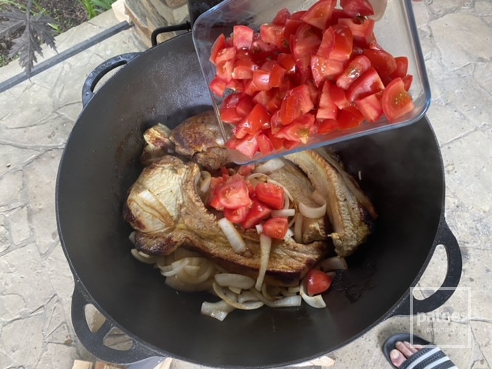 Свинина томлённая в ржаном хлебе и квасе - Шаг 3