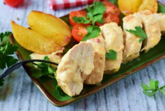 Курица в сливочном соусе с сыром на сковороде 🍗