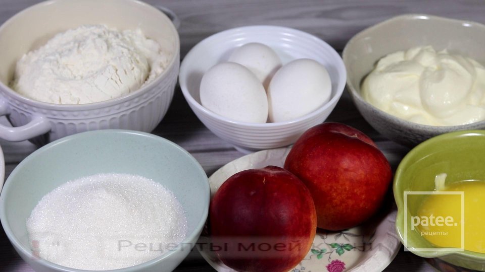 Творожный пирог с персиками - Шаг 1