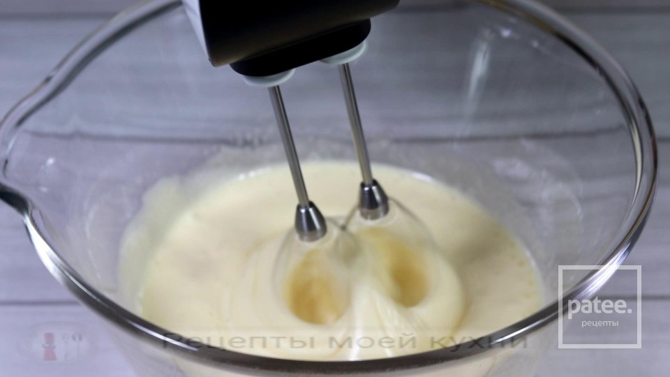 Творожный пирог с персиками - Шаг 2