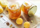 Абрикосовое варенье с орехами